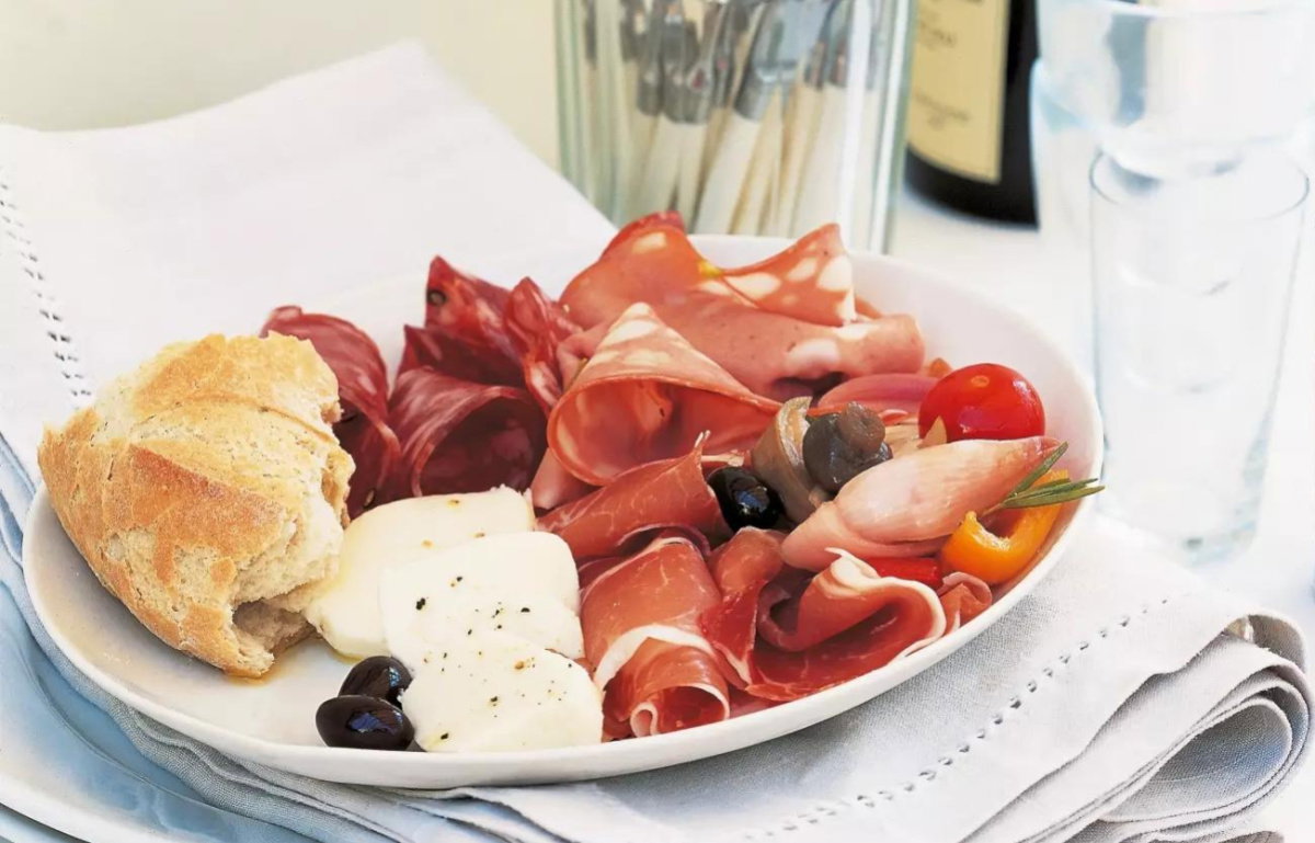 A picture of 10 great buffet recipes for easy entertaining