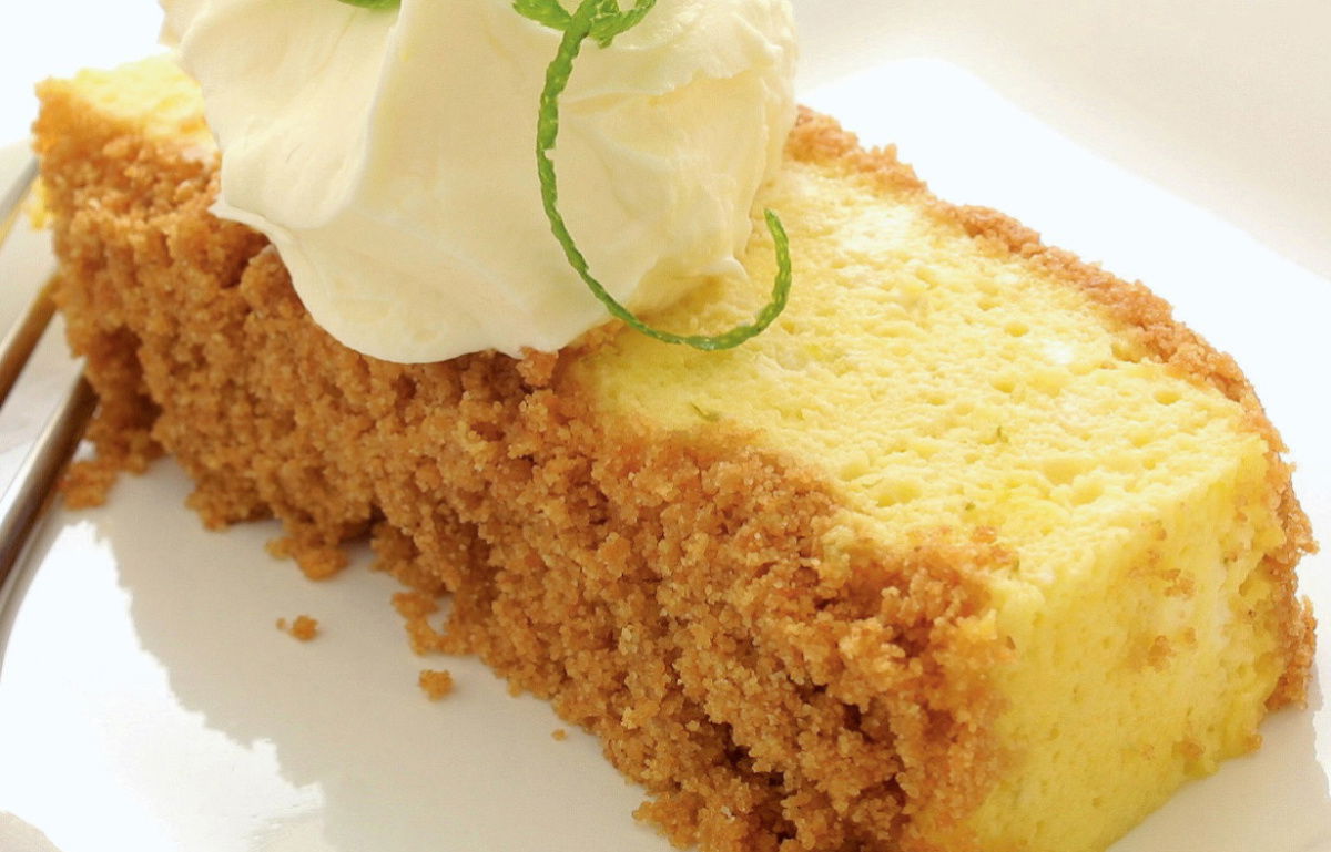 A picture of The tin for Lemon and Lime Refrigerator Cake 