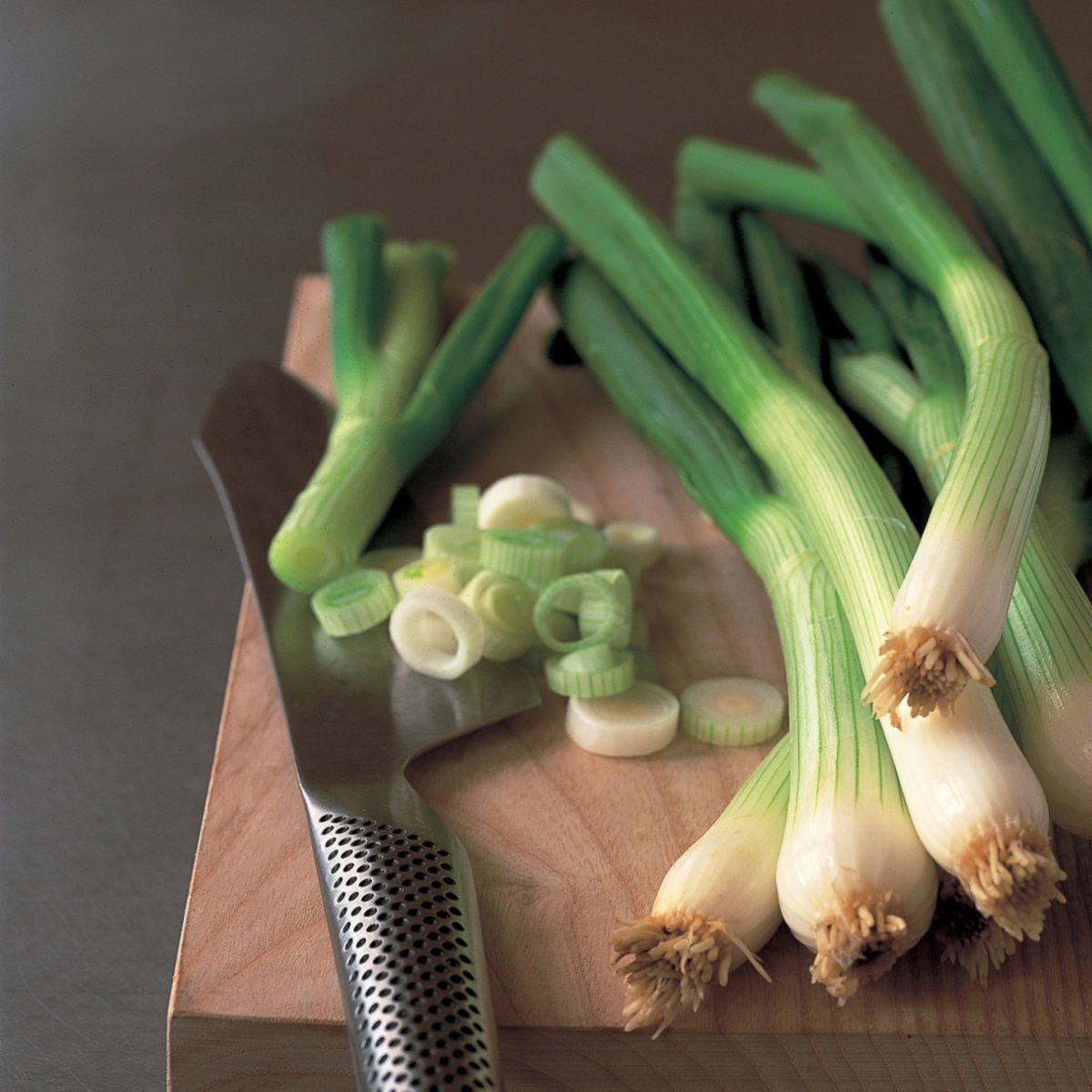 A picture of Delia's Salad or spring onions ingredient